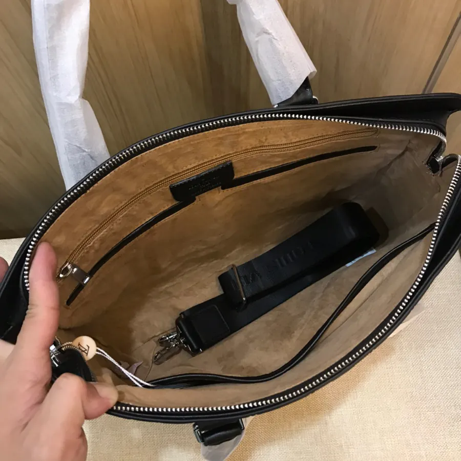 V Family Men's Briefcase Black Leather
