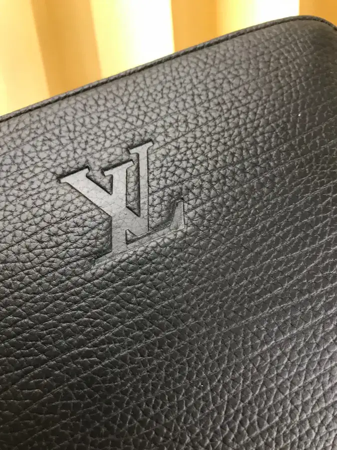 P260 Premium Crossbody Bag in Grained Calfskin