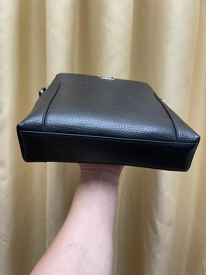 P260 Luxury Crossbody Bag in Grained Calfskin
