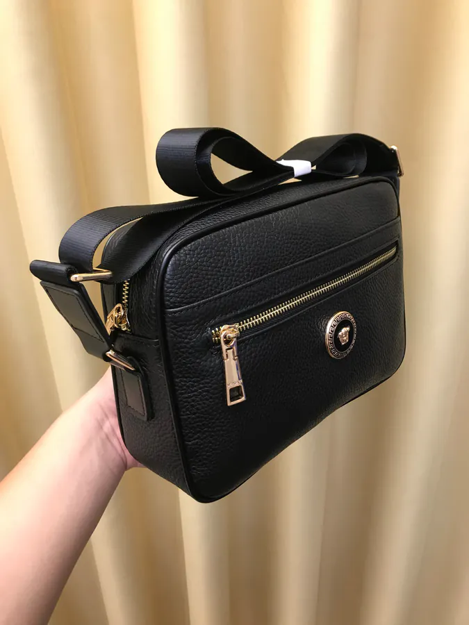2021 New Fanja Crossbody Bag Classic Design with Zipper Detail