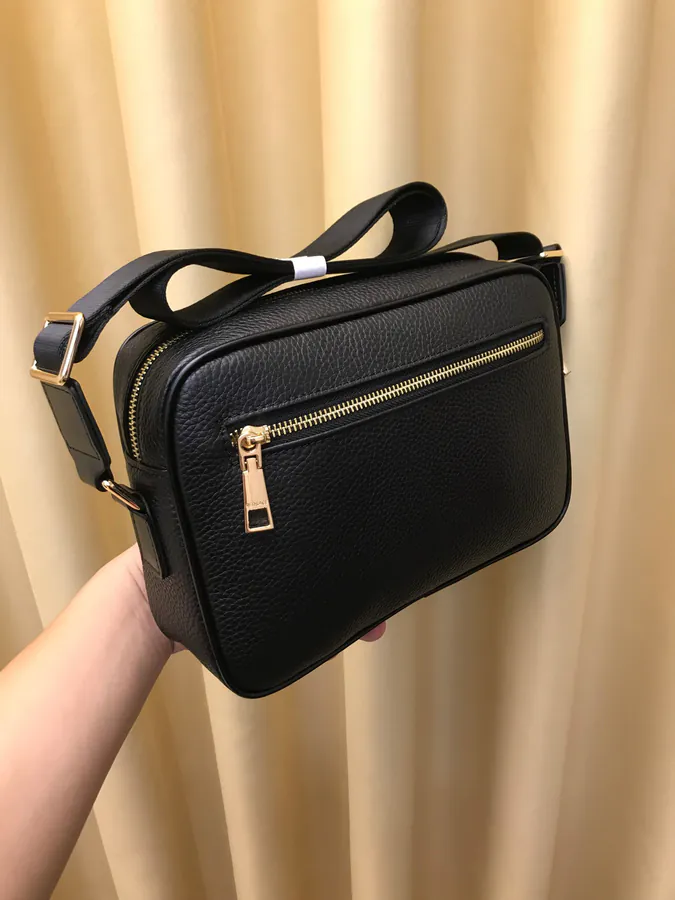2021 New Fanja Crossbody Bag Classic Design with Zipper Detail