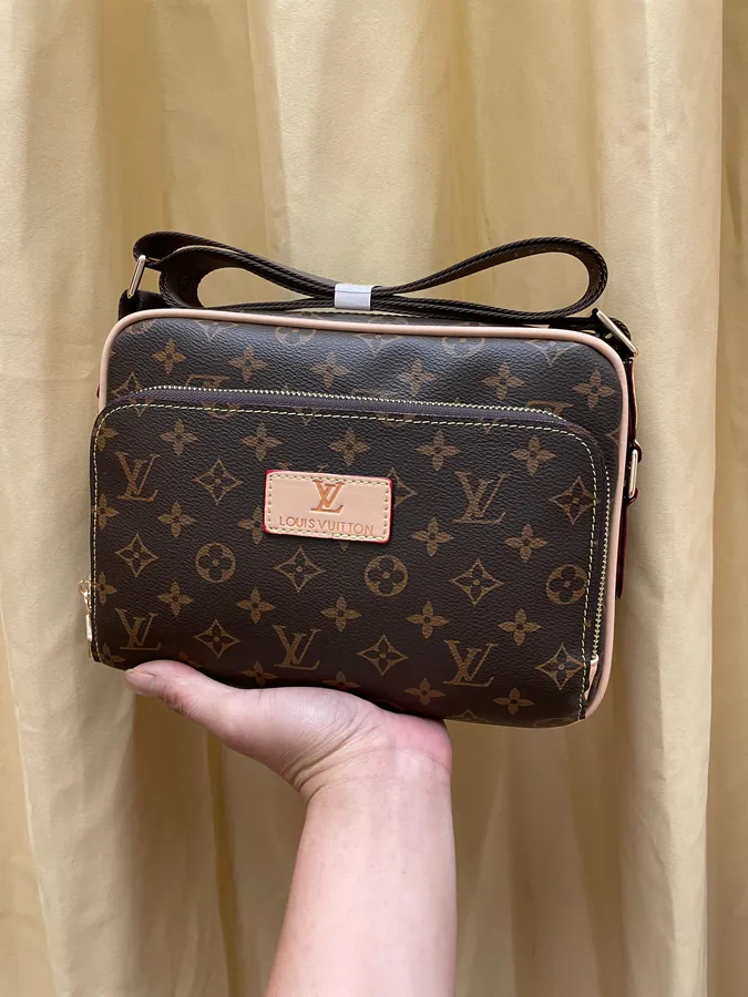 P240 V Brand New Arrival, Classic Material, Practical Design
