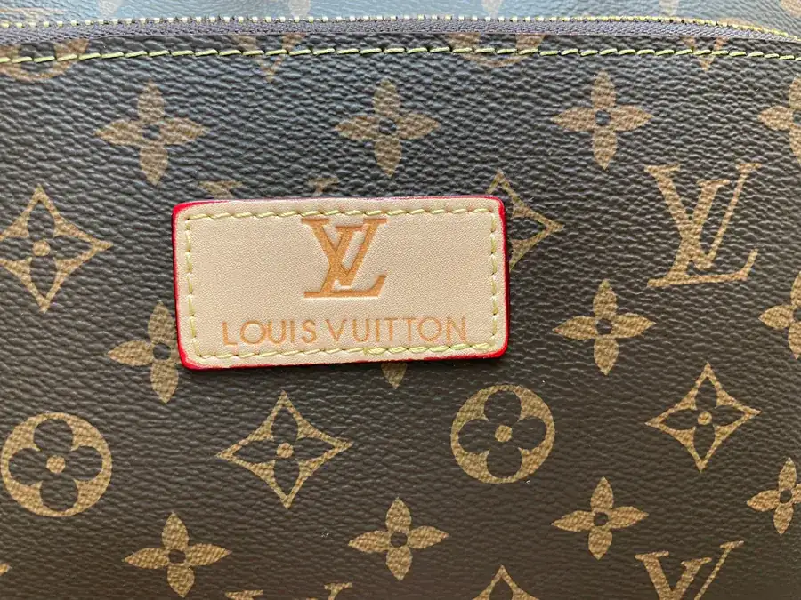 P240 V Brand New Arrival, Classic Material, Practical Design