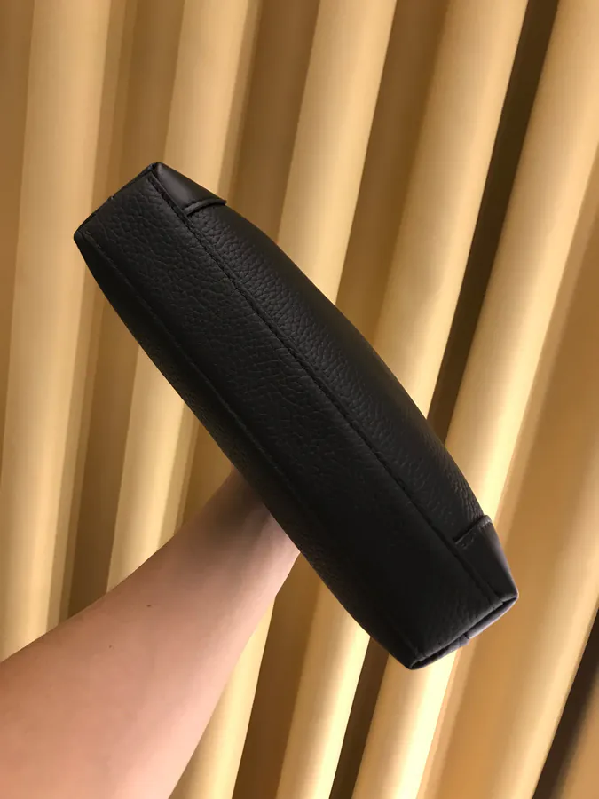 2021 V Brand New Crossbody Bag