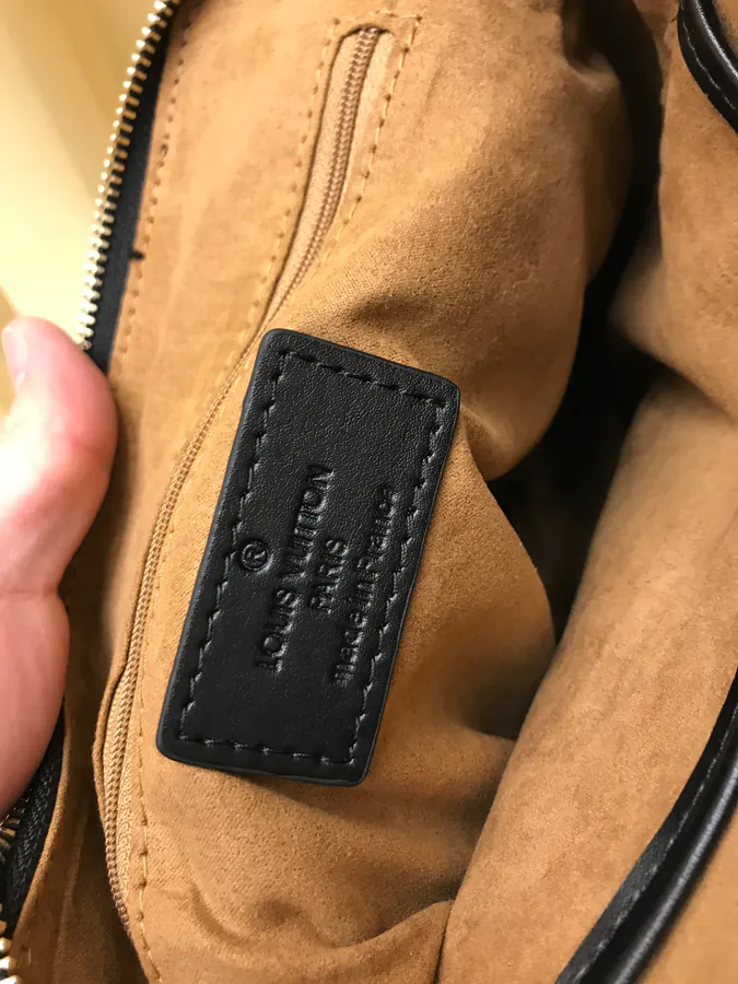 2021 V Brand New Crossbody Bag