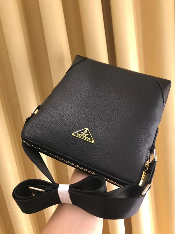 P240 2021 P Brand Bucket Bag