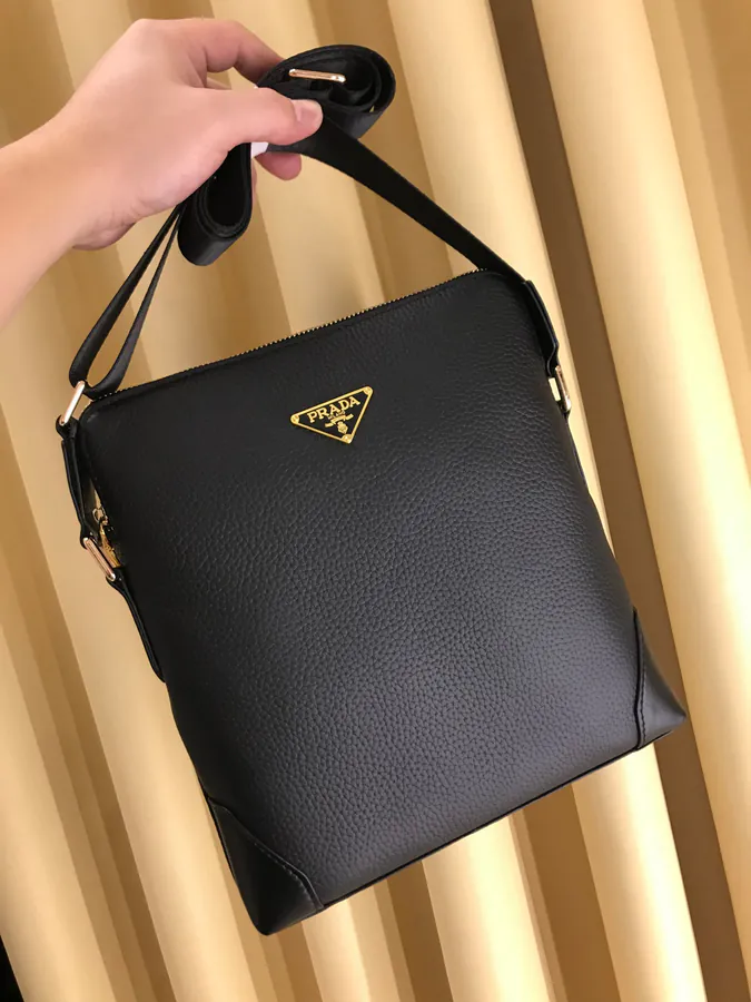 P240 2021 P Brand Bucket Bag