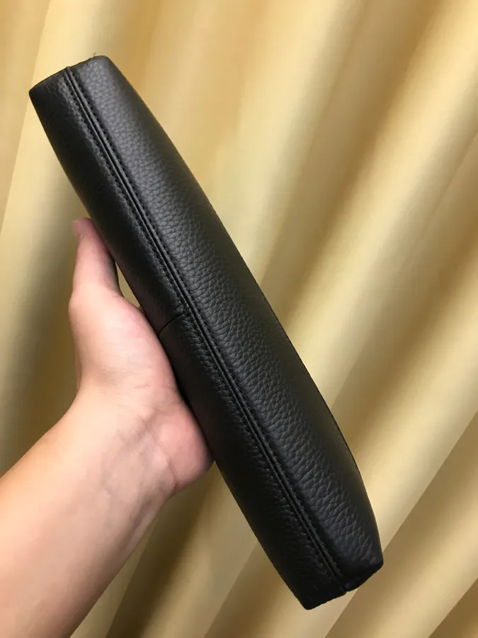 Louis Vuitton Men's Handbag with Zip Closure