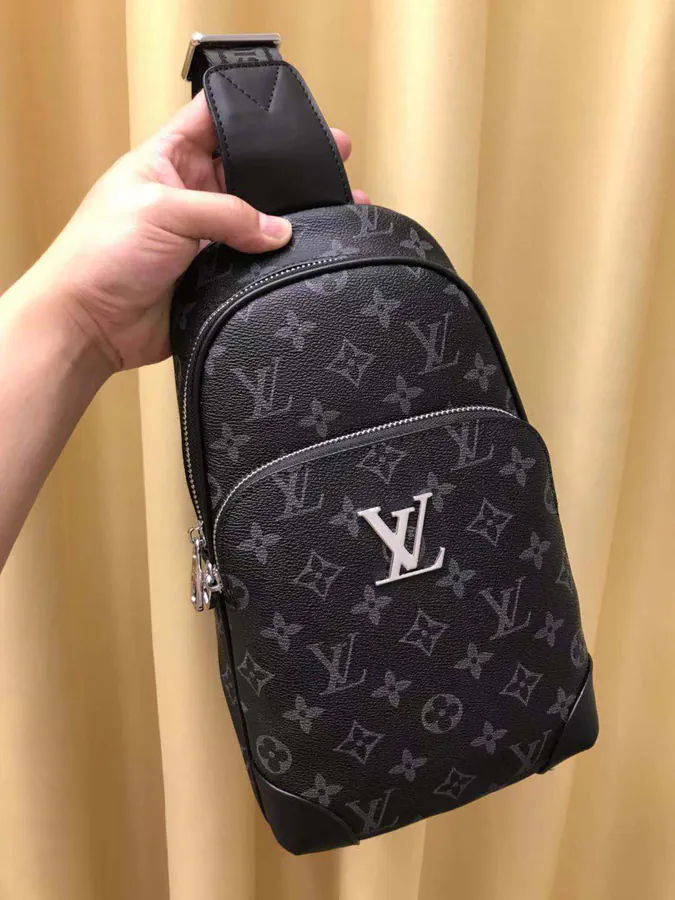 P210 V Chest Bag Italy New Style