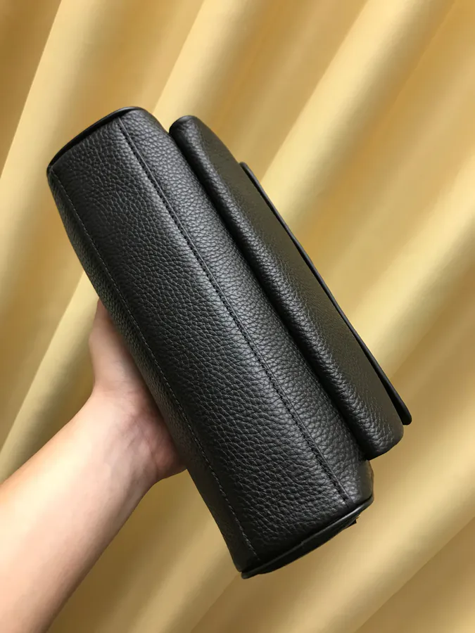 V 240 2021 New Crossbody Bag with Flip Closure