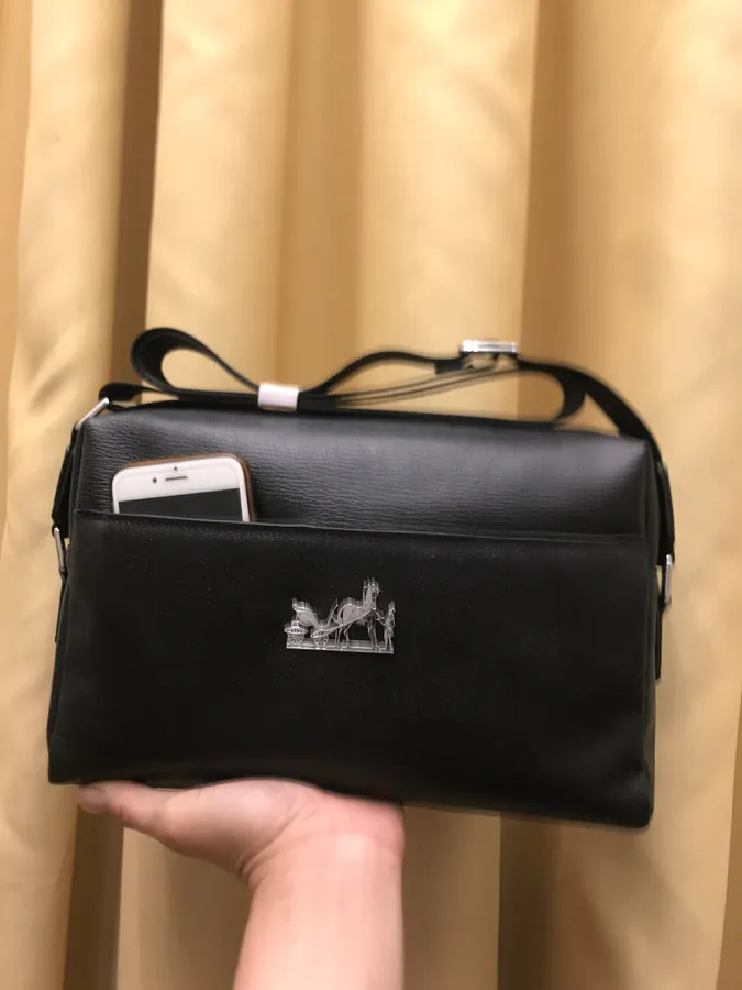 H Family 2023 Spring Platinum Grade Leather Crossbody Bag