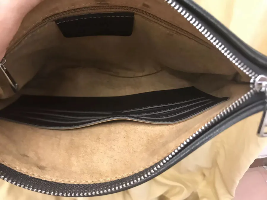 P Family New Arrival Premium Men's Bag with Platinum Grade Leather