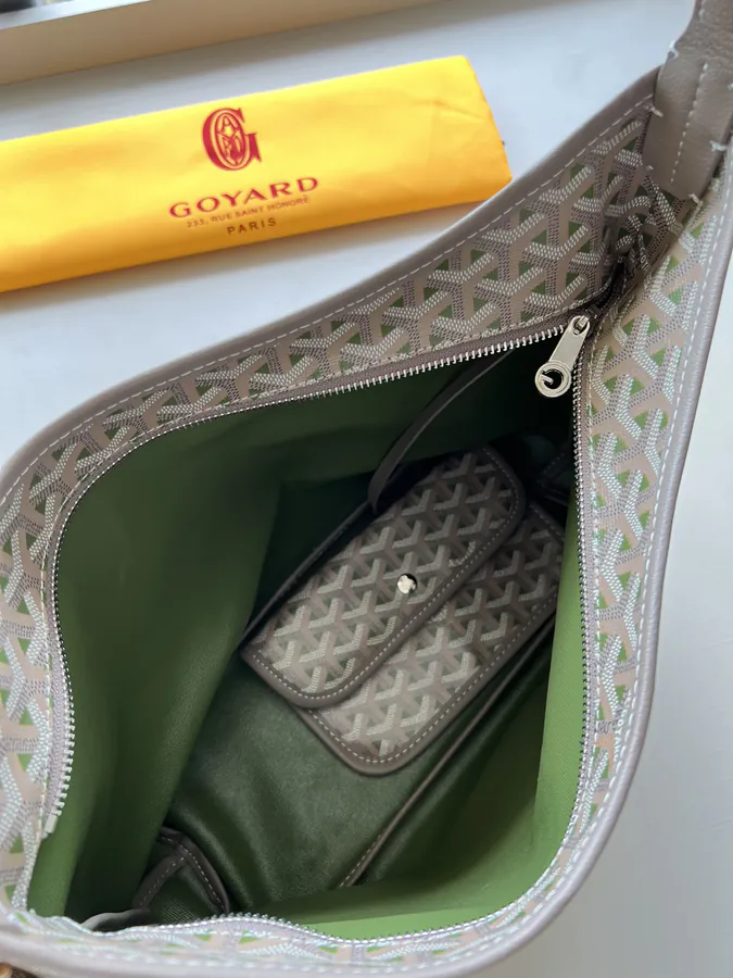 Goyard Hobo Bag Elegant, French, and Perfect for Daily Use