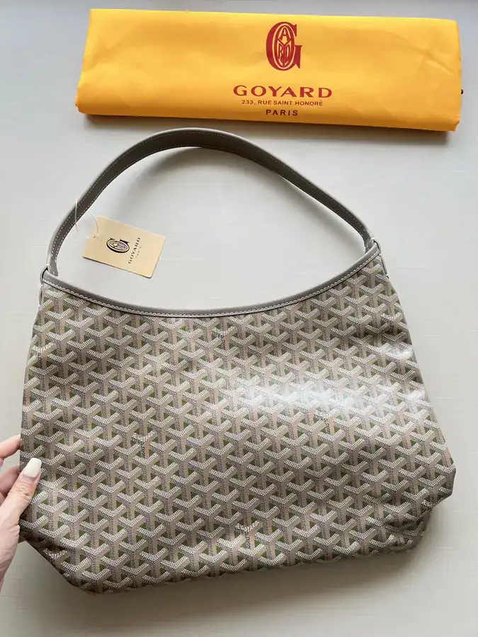 Goyard Hobo Bag Elegant, French, and Perfect for Daily Use