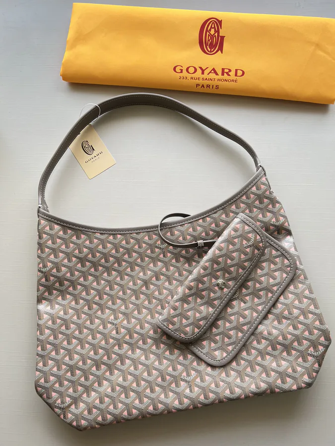 Goyard Hobo Bag Elegant and Casual