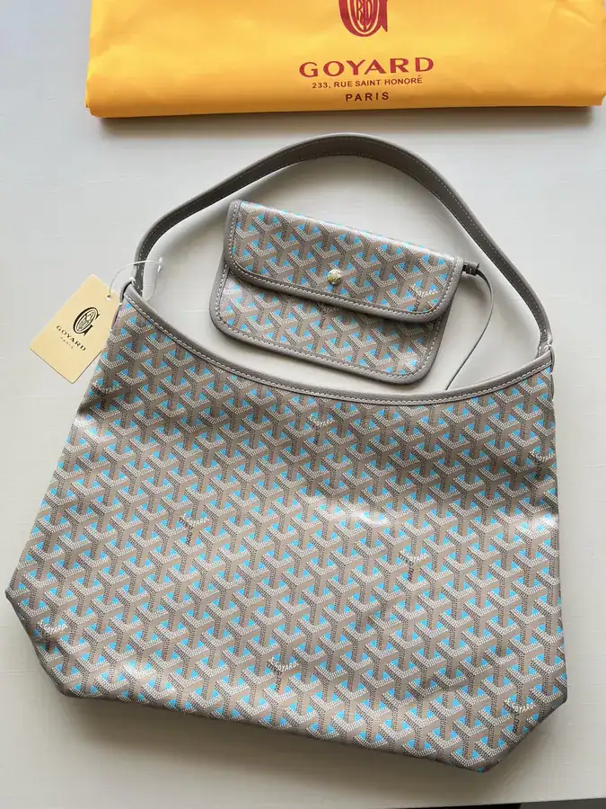 Goyard Hobo Elegant and Casual