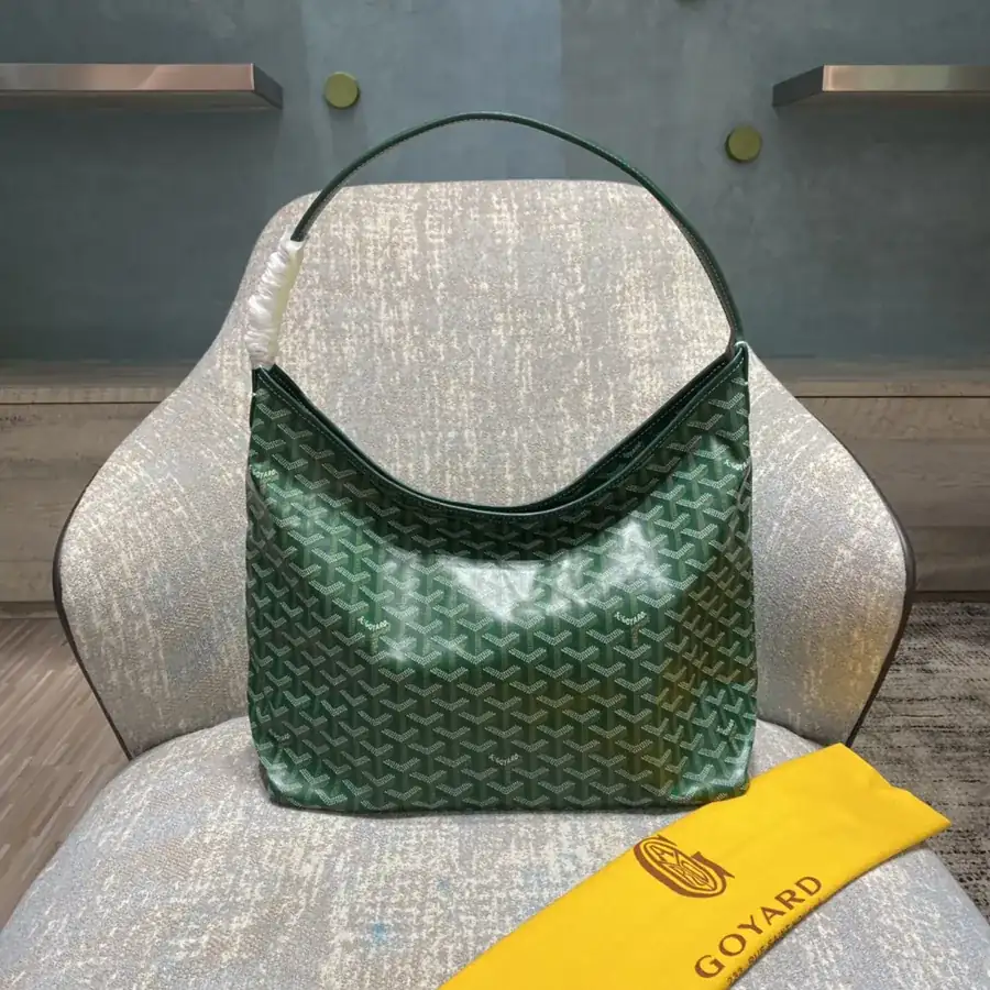Goyard Bohème Hobo Bag Lightweight and Stylish