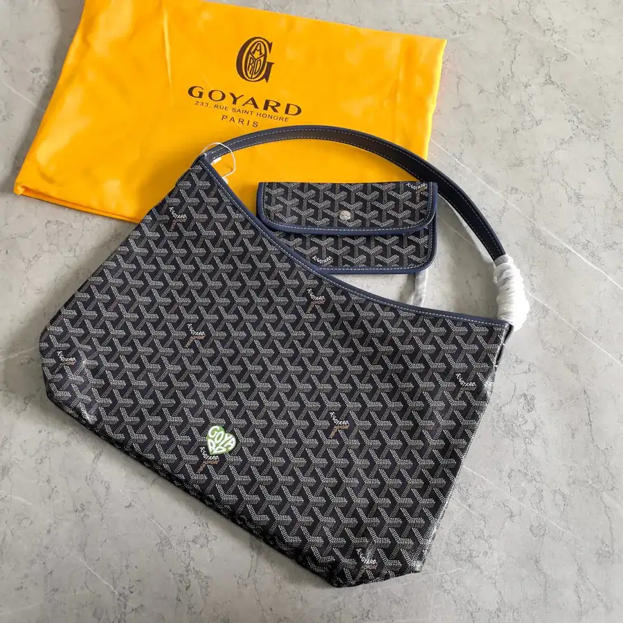 Goyard Hobo Elegant and Casual
