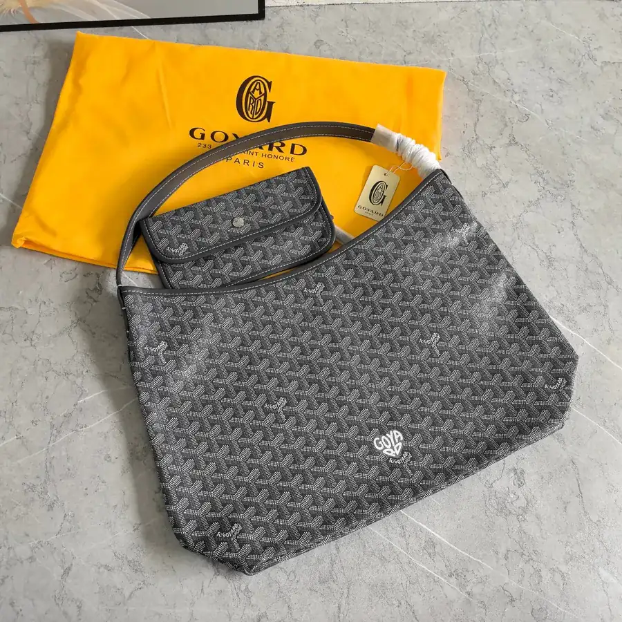 Goyard Hobo Elegant and Casual