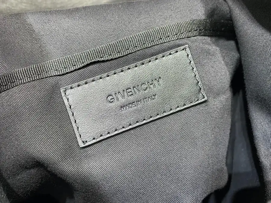 GIVENCHY JI XI Shoulder Bag with Adjustable Straps
