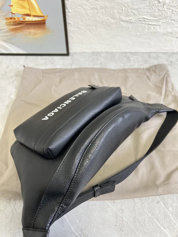 Balenciaga City Series Paris Explorer Crossbody Bag Black