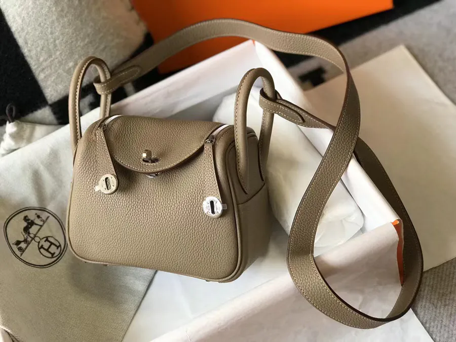 Mini Lindy Togo Bag in Top Grain Calfskin with Silver Buckle