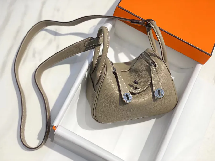 Mini Lindy Togo Bag in Top Grain Calfskin with Silver Buckle