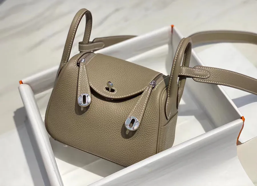 Mini Lindy Togo Bag in Top Grain Calfskin with Silver Buckle