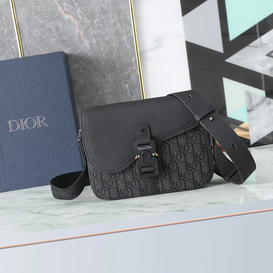 DIOR Bucket Bag in Black Grained Calfskin