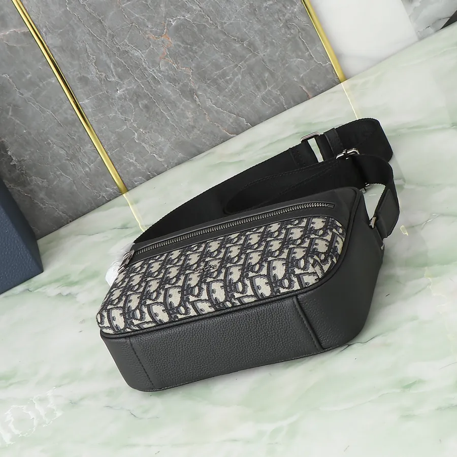 Rider 2.0 Zip Messenger Bag Daily Commute