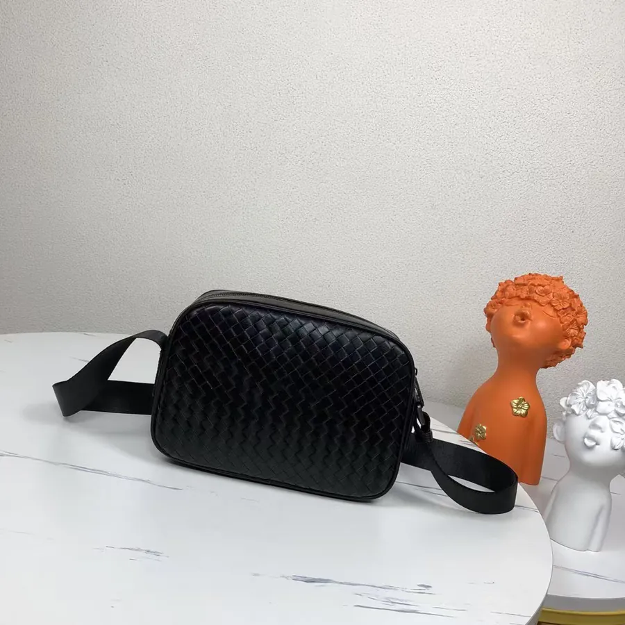 440BV Woven Postman Bag Minimalist Square Design