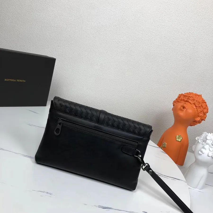 BV Bucket Bag in Black