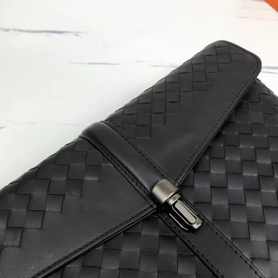 BV Bucket Bag in Black