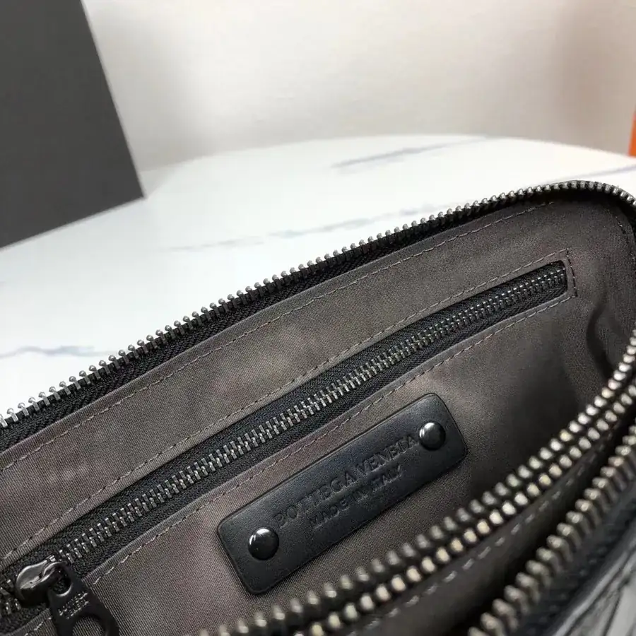 BV Original Leather Double Handle Bag with Box