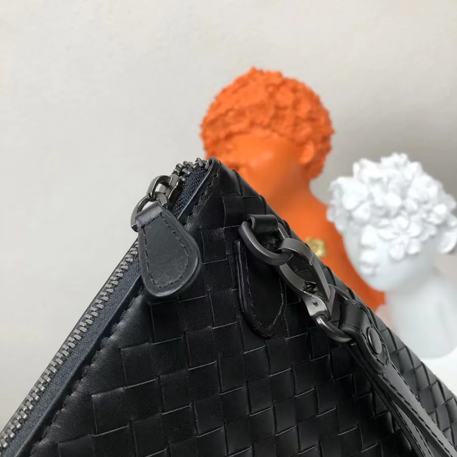 BV Men's Large Bucket Bag with Box