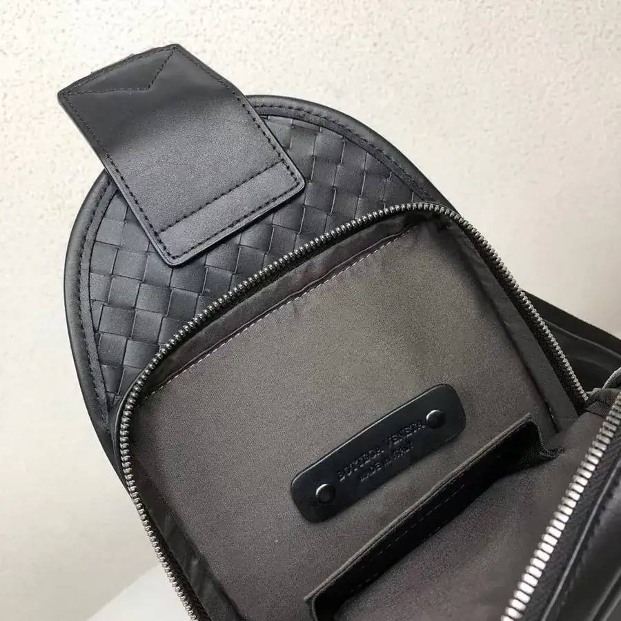 400BV Men's Chest Bag Premium Quality