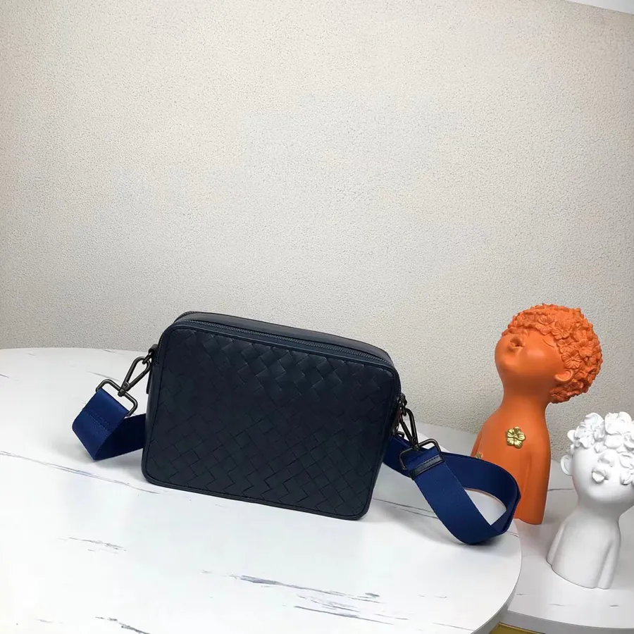 New Arrival Men's Crossbody Bag 400 BV
