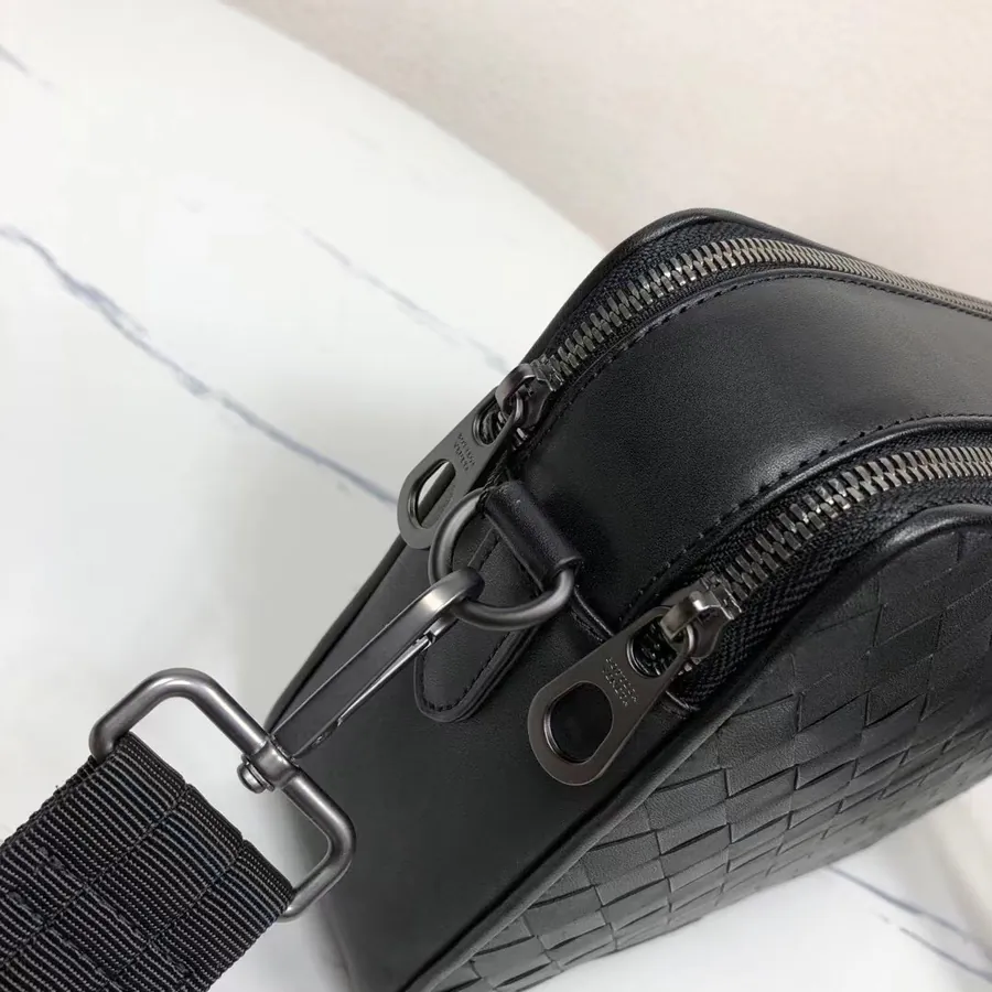 New Arrival Men's Crossbody Bag 400 BV