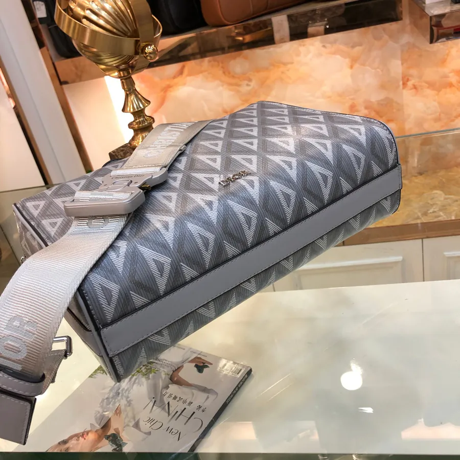 Lingot Mens Messenger Bag Shoulder Bag, Unique Design, Practical Style