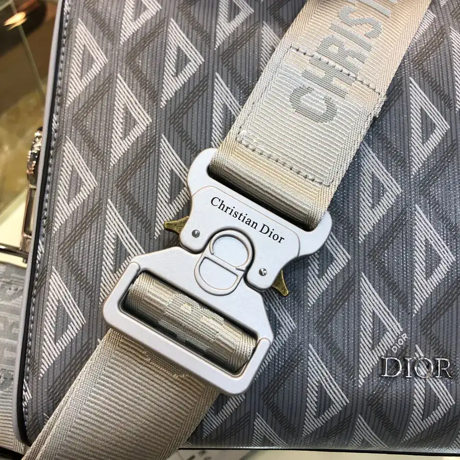 Lingot Mens Messenger Bag Shoulder Bag, Unique Design, Practical Style