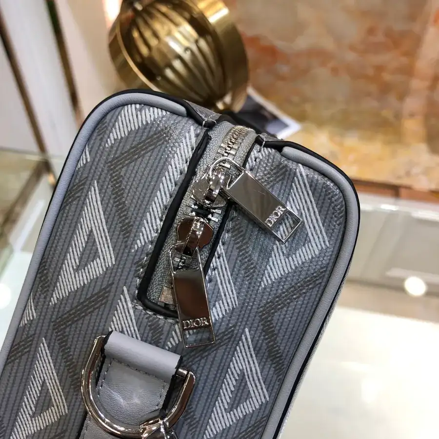 Lingot Mens Messenger Bag Shoulder Bag, Unique Design, Practical Style