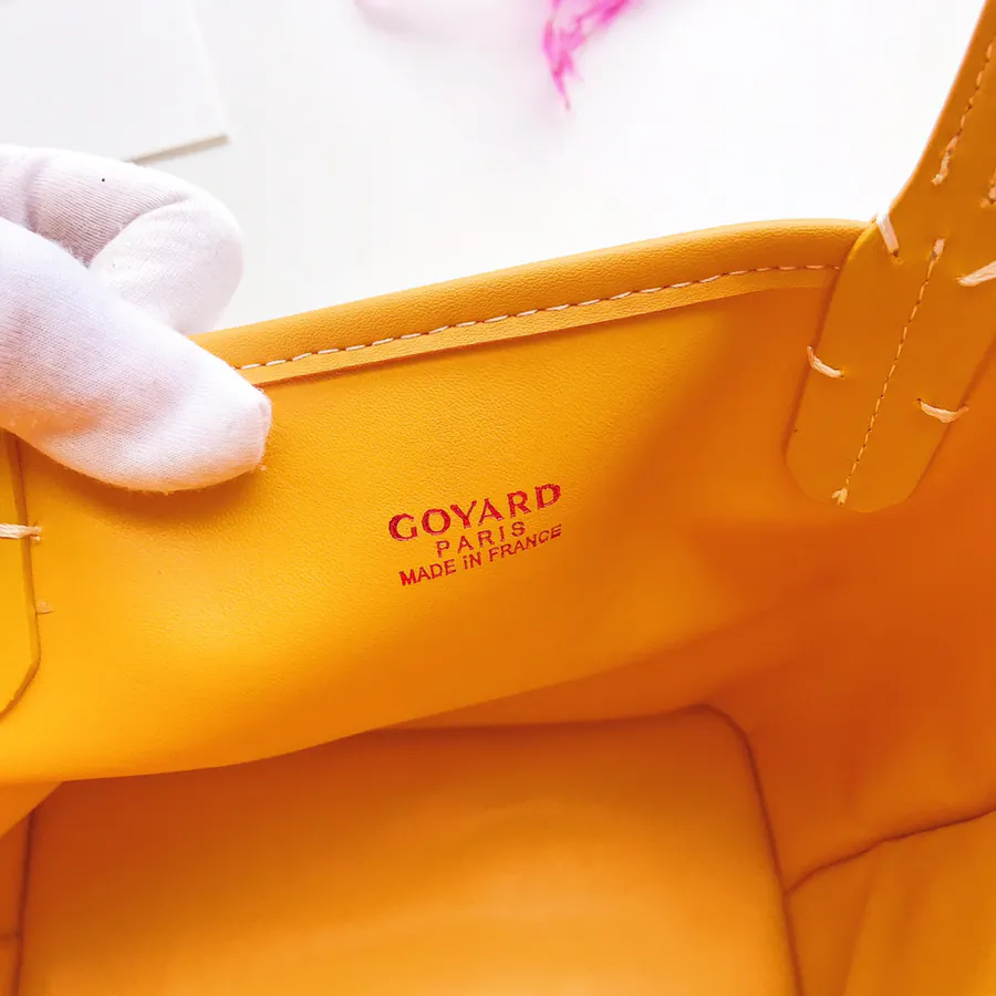 Goyar Mini Shopping Bag Dog Tooth Design, Trendy & Versatile