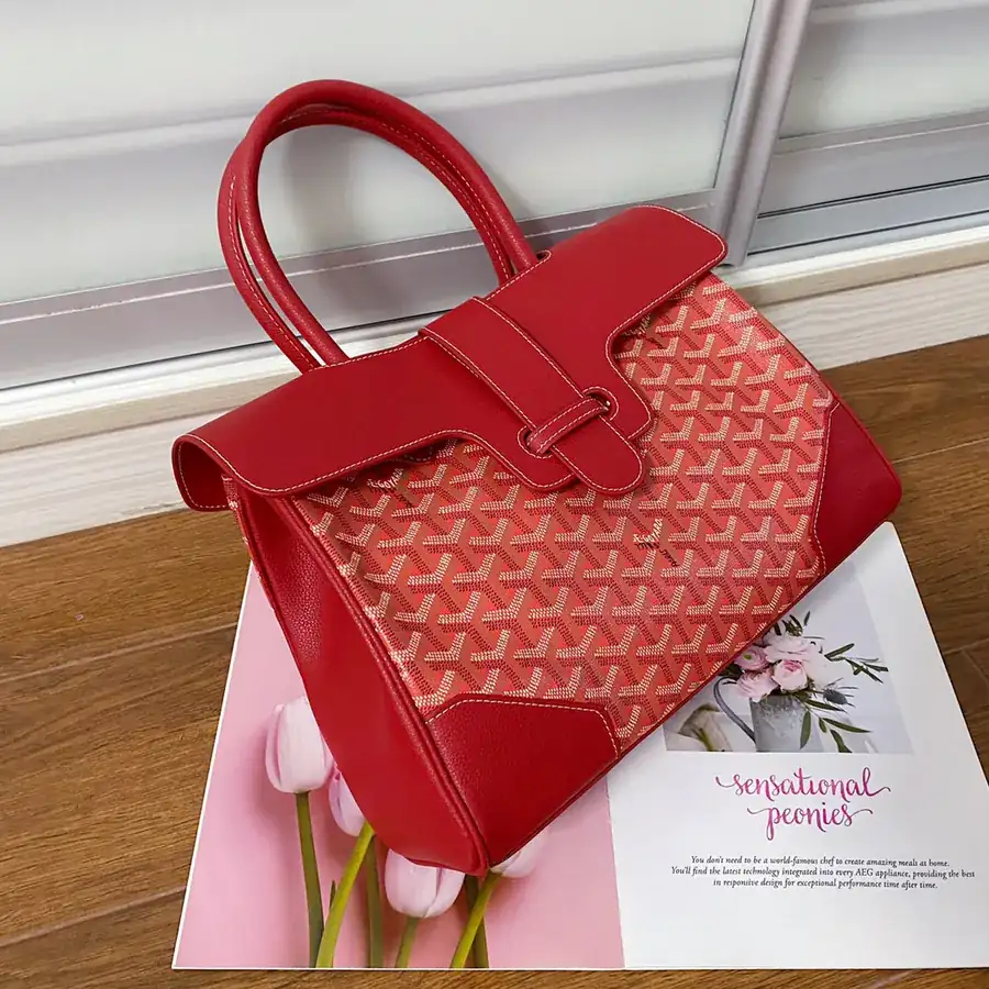 Goyar Saïgon Tote Elegant and Versatile