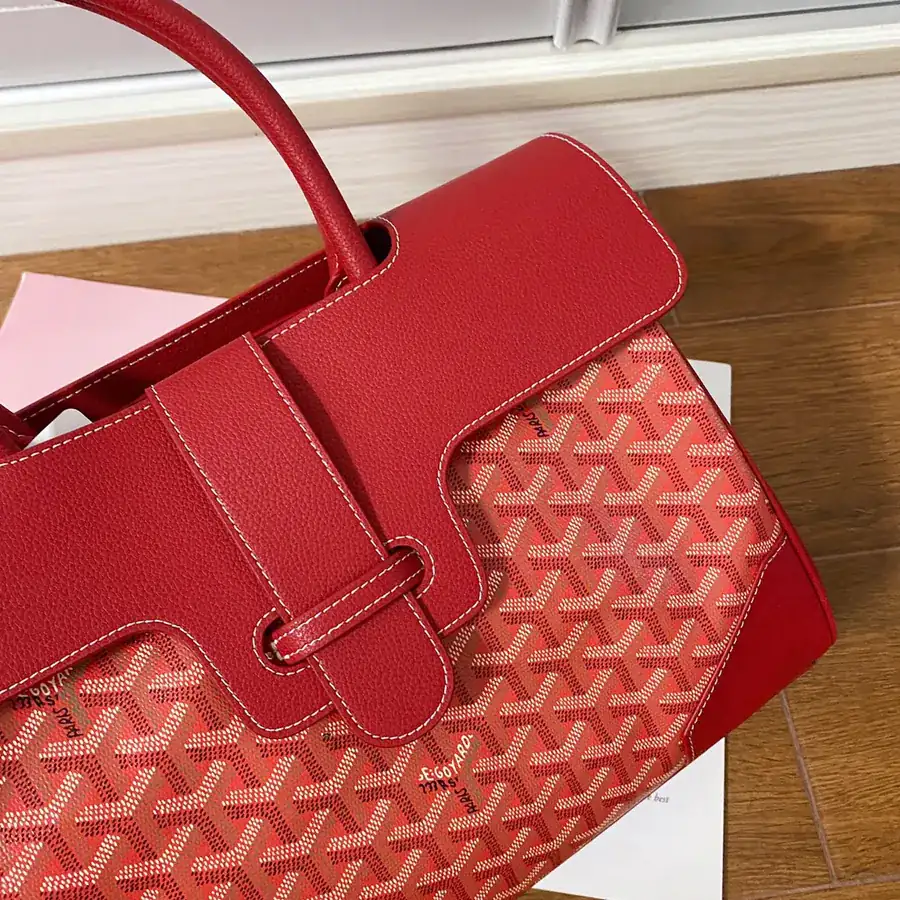 Goyar Saïgon Tote Elegant and Versatile