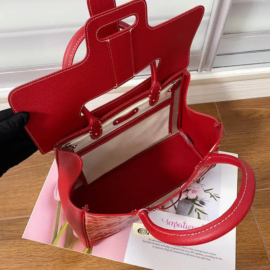 Goyar Saïgon Tote Elegant and Versatile