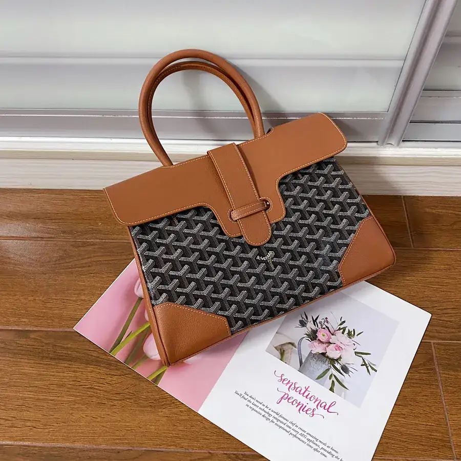 Goyar Saïgon Tote Elegant and Versatile