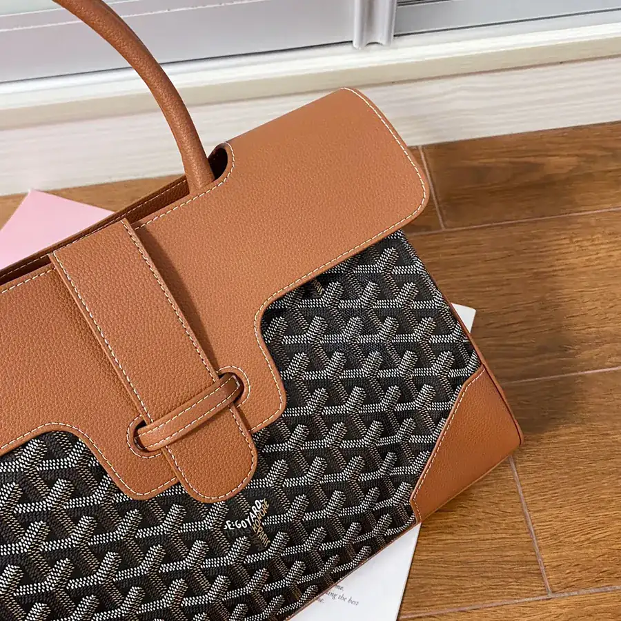 Goyar Saïgon Tote Elegant and Versatile