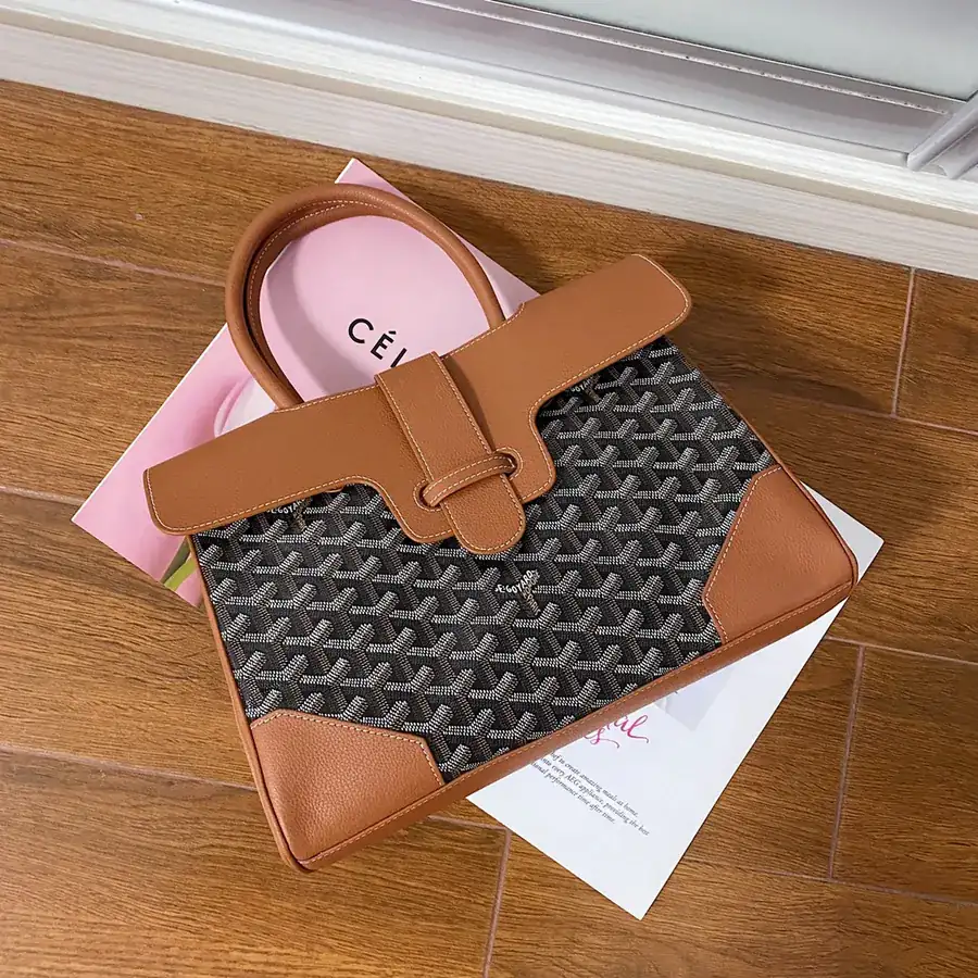 Goyar Saïgon Tote Elegant and Versatile