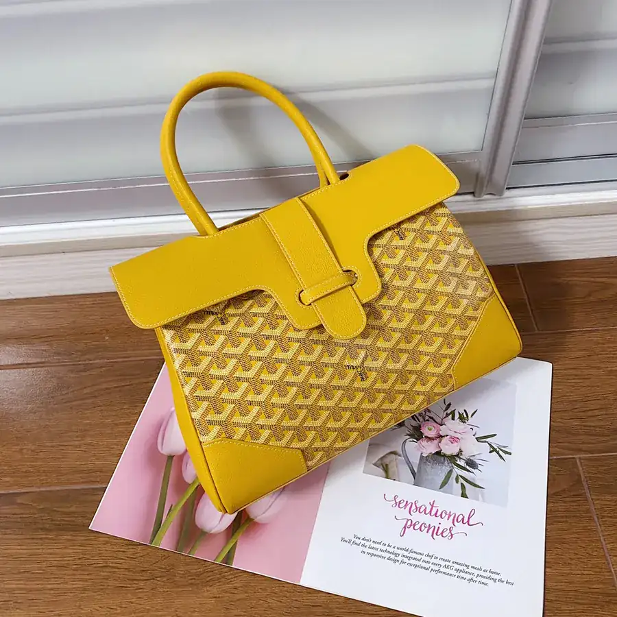 Goyar Saïgon Tote Elegant and Versatile