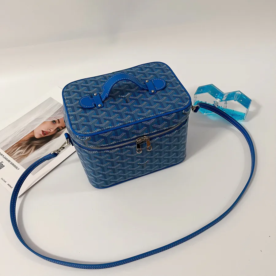 Muse Cosmetic Bag with Smart Interior Space